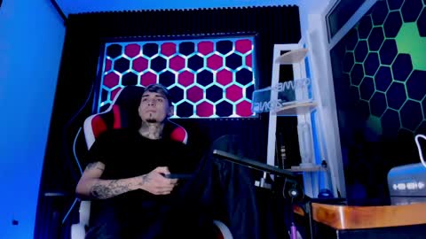 Max online show from 04.02.26