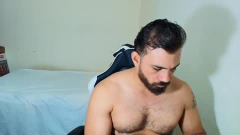 max_love25 online show from 11.24.25