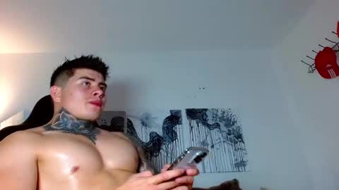 Maximo Mayer online show from 01.01.25