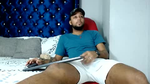 Snapshot of max_sexyhot26 chatting on 12.04.24 max_sexyhot26 online show from 12.04.24