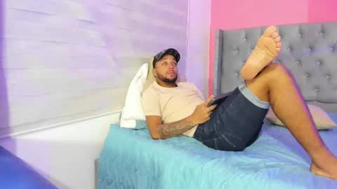 Snapshot of max_sexyhot26 chatting on 01.28.25 max_sexyhot26 online show from 01.28.25