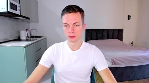 Max  online show from 01.21.25