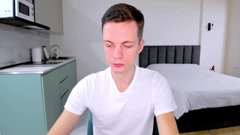 Max  online show from 01.22.25