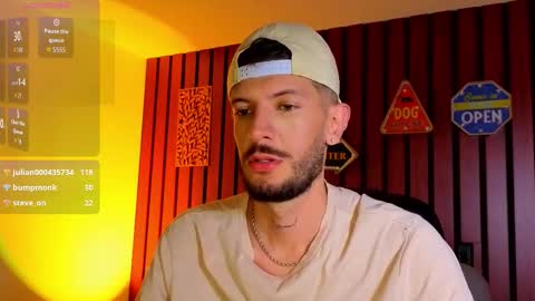 Snapshot of max_tayloor chatting on 10.29.25 Max Taylor online show from 10.29.25