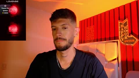 Snapshot of max_tayloor chatting on 11.06.25 Max Taylor online show from 11.06.25