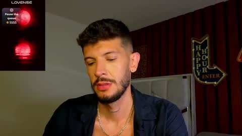 Snapshot of max_tayloor chatting on 11.12.25 Max Taylor online show from 11.12.25