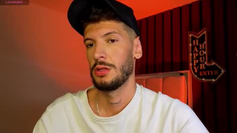 Snapshot of max_tayloor chatting on 11.13.25 Max Taylor online show from 11.13.25