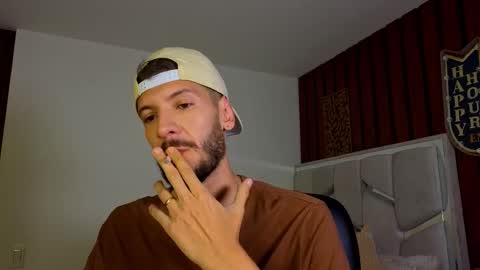 Snapshot of max_tayloor chatting on 11.18.25 Max Taylor online show from 11.18.25