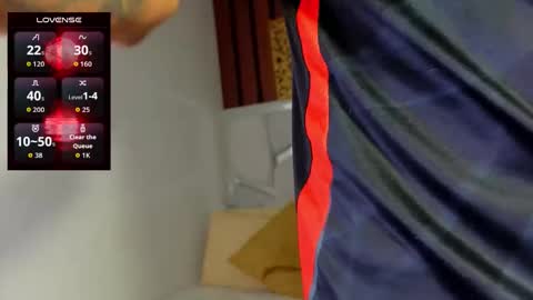 Snapshot of max_tayloor chatting on 11.19.25 Max Taylor online show from 11.19.25