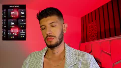 Snapshot of max_tayloor chatting on 11.26.25 Max Taylor online show from 11.26.25