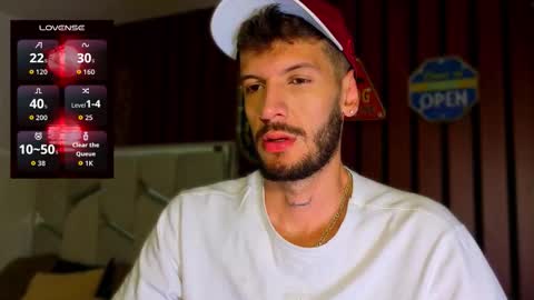 Snapshot of max_tayloor chatting on 12.05.25 Max Taylor online show from 12.05.25