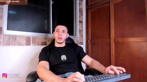 max_valiant1 online show from 01.18.26