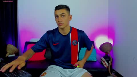 MAX     online show from 03.29.26