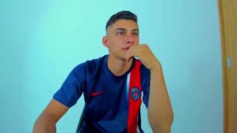 MAX     online show from 07.01.26