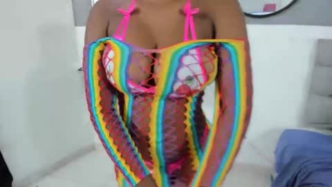 maxandthanna online show from 11.04.25