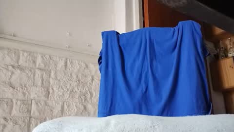 Snapshot of maxhot_25866 chatting on 01.19.25 Maxlatino online show from 01.19.25