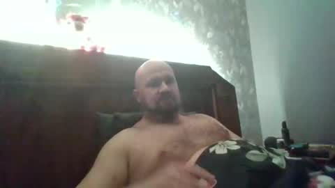 Snapshot of maxhunter chatting on 11.20.25 maxhunter online show from 11.20.25