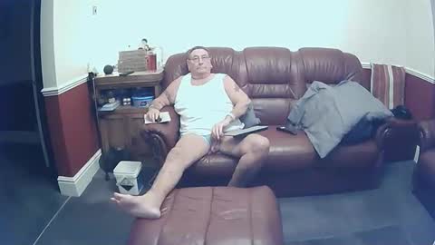 MAX online show from 10.12.25