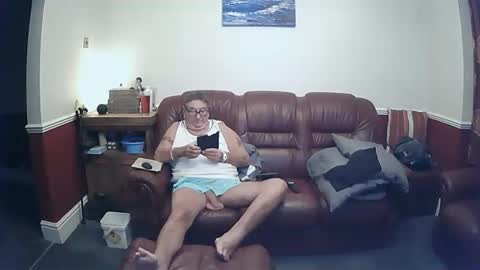 MAX online show from 10.25.25