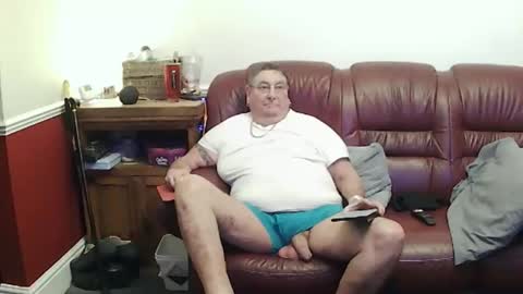 MAX online show from 04.03.26