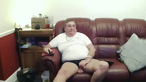 MAX online show from 04.17.26