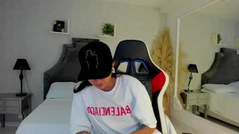 Maxi online show from 06.20.26