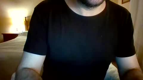 Snapshot of maxim_moment chatting on 10.20.25 Maxim online show from 10.20.25