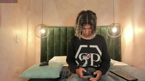 maxim online show from 01.28.25