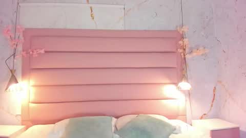 maxim online show from 09.15.25