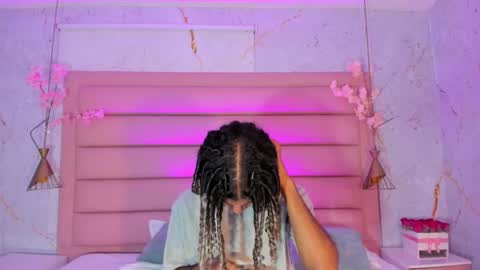 maxim online show from 09.22.25