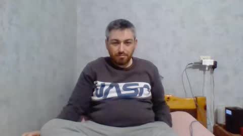 Snapshot of maximefrxx chatting on 12.26.24 Maxime online show from 12.26.24