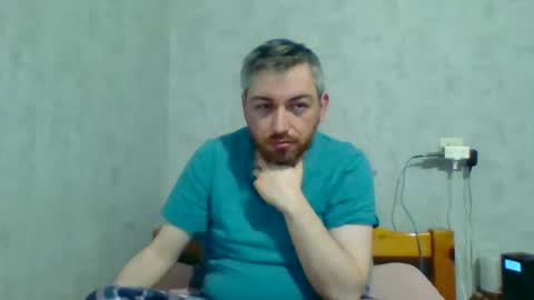 Snapshot of maximefrxx chatting on 12.29.24 Maxime online show from 12.29.24