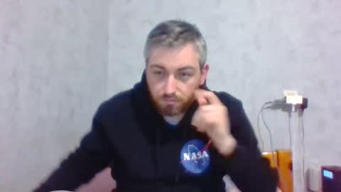 Snapshot of maximefrxx chatting on 01.06.25 Maxime online show from 01.06.25