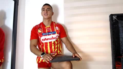 Maximo Sebastian online show from 05.09.26