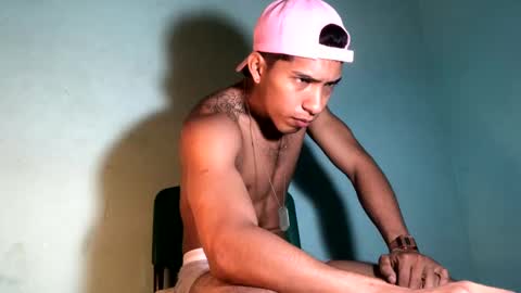 Maximo Aron Vega online show from 01.30.25