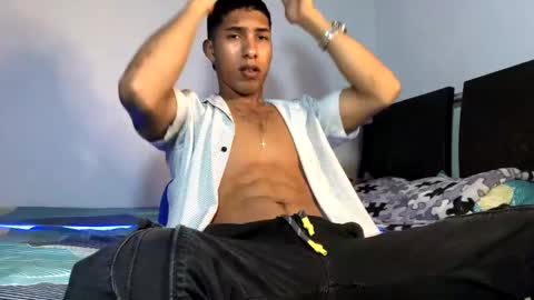 Maximo Aron Vega online show from 03.11.25