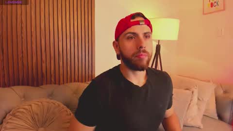 Maximo Wolf online show from 01.18.26