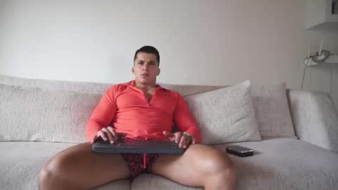 Sebastian online show from 10.11.25