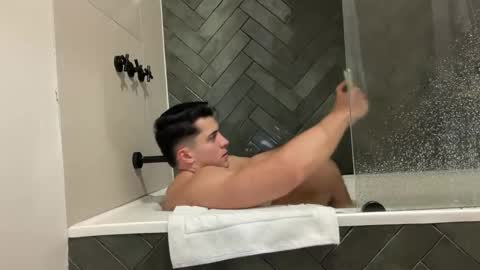 Sebastian online show from 12.01.25