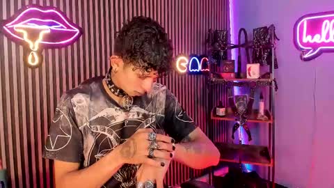 MAXIMO online show from 05.12.26