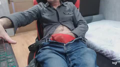 maximus3334 online show from 11.26.25