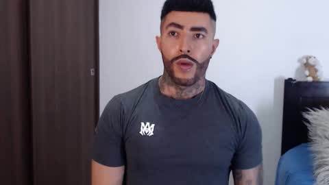 Independent Model online show from 12.28.24