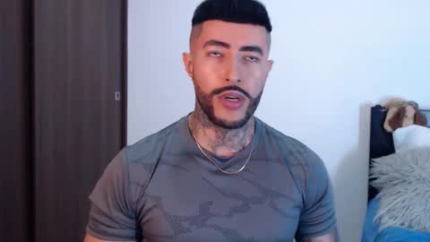 Independent Model online show from 01.07.25