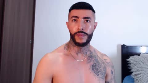 Independent Model online show from 02.08.25