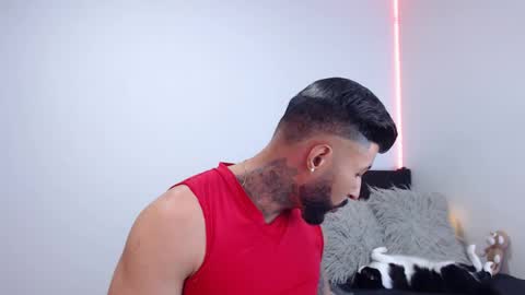 Independent Model online show from 09.24.25