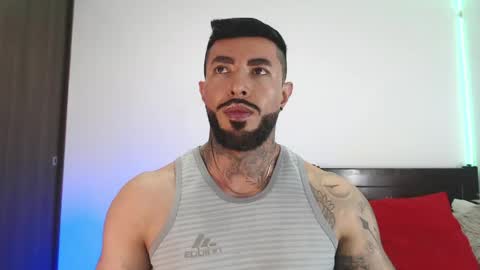 Independent Model online show from 04.13.26