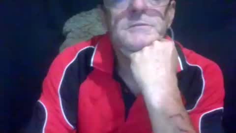 Snapshot of maximus_oreally chatting on 01.11.25 Max online show from 01.11.25