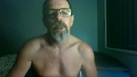 Snapshot of maximus_oreally chatting on 06.10.26 Max online show from 06.10.26