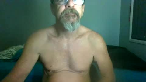 Snapshot of maximus_oreally chatting on 07.08.26 Max online show from 07.08.26