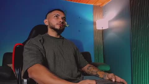 Maximus Clark online show from 01.08.26